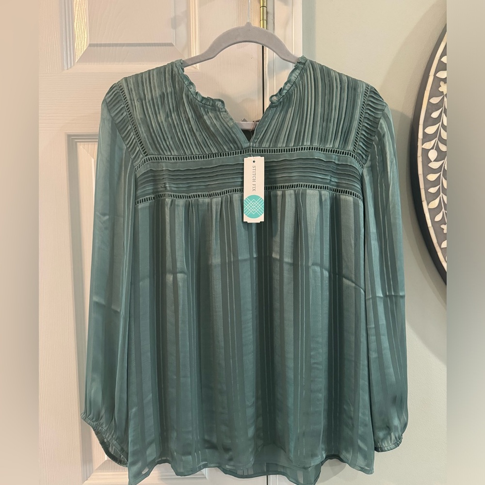 Stitch fix Daniel Rainn silky green top size large nwt